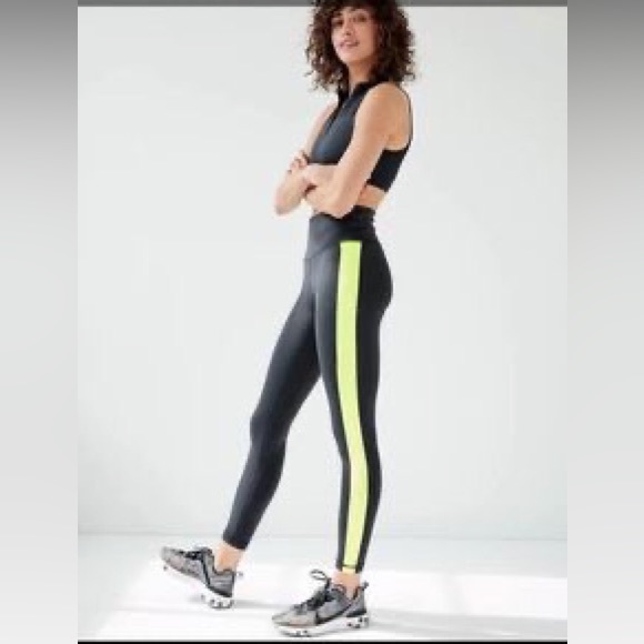 Black with neon pink strips TNA Atmosphere leggings size small - Picture 2 of 6